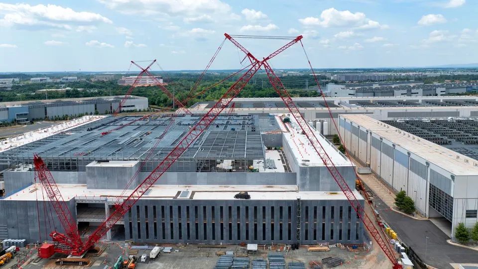 The Data Center Boom Is Bringing Investment, But Who Really Benefits?